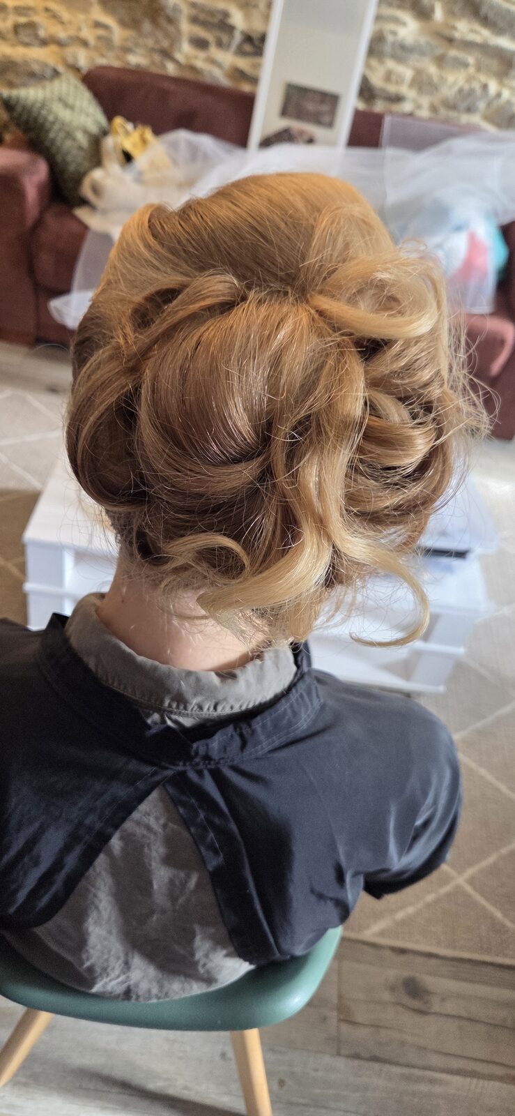 Coiffure mariage & cérémonie n°3 — réalisation de Coralie, salon Entre Vous et Moi à Plancoët