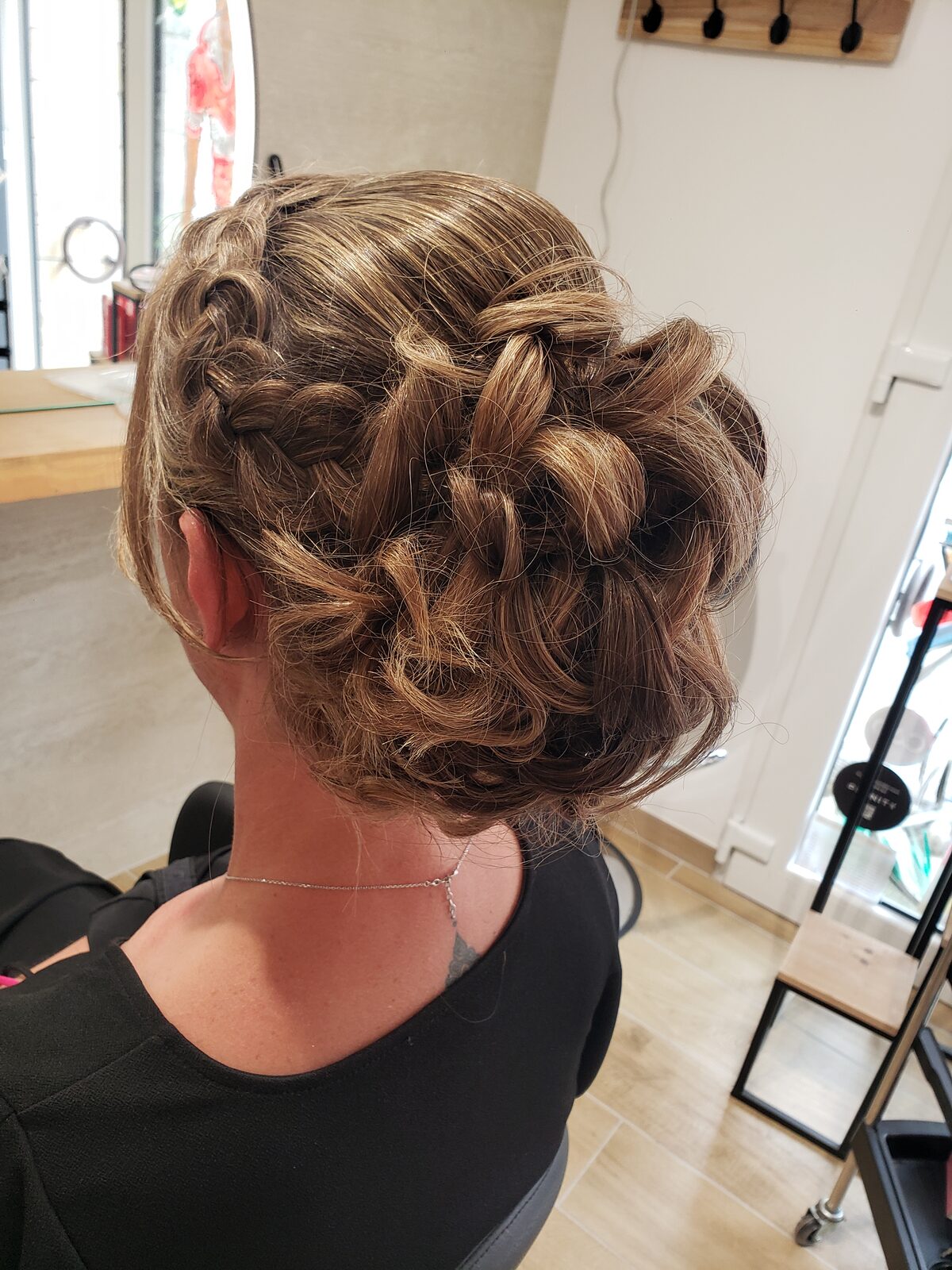 Coiffure mariage & cérémonie n°5 — réalisation de Coralie, salon Entre Vous et Moi à Plancoët