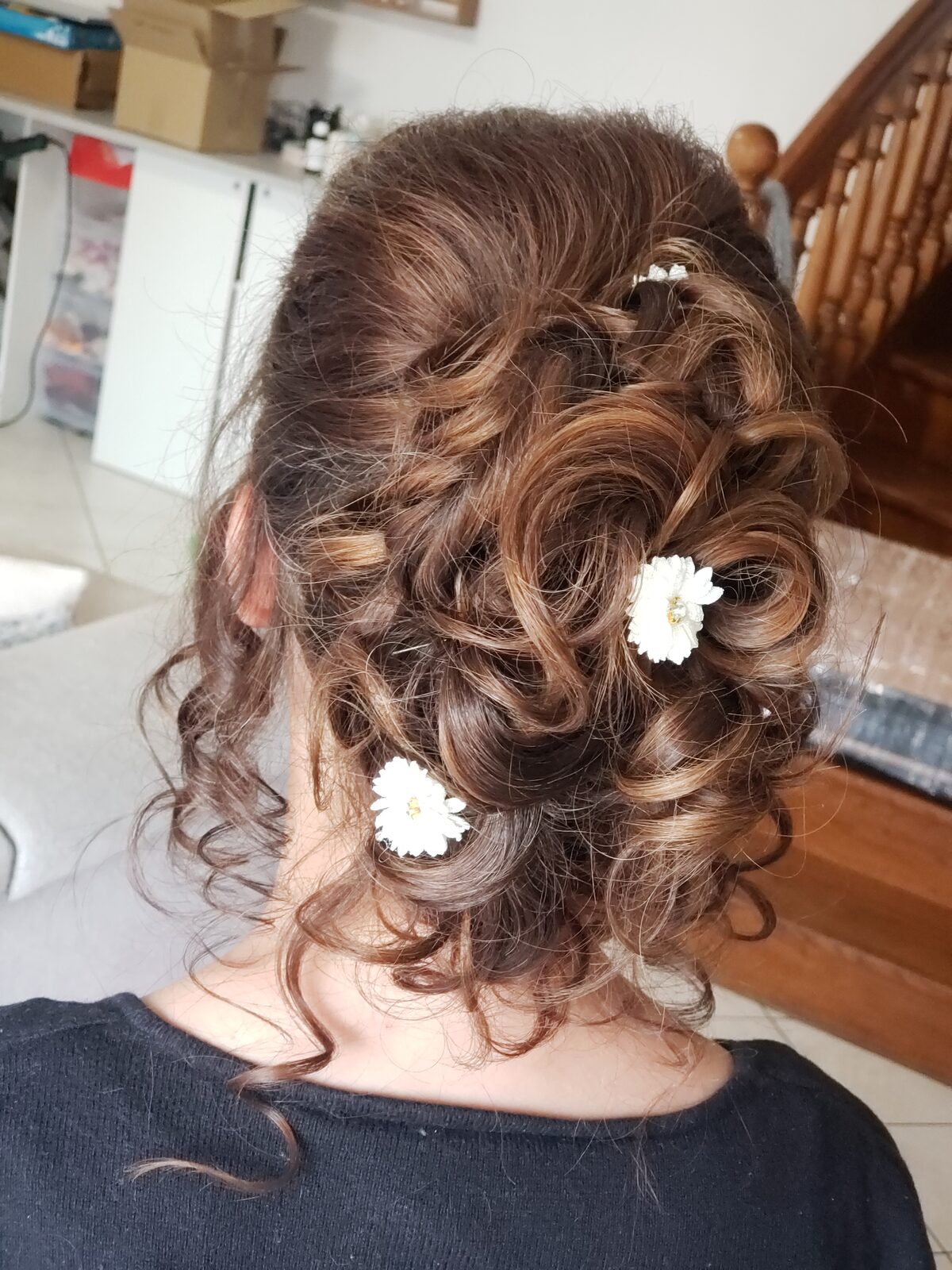 Chignons & attaches n°1 — réalisation de Coralie, salon Entre Vous et Moi à Plancoët